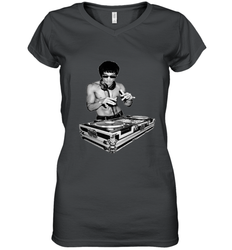 T shirt Dj bruce, by bruce Dj Women's V-Neck T-Shirt