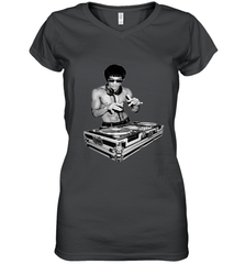 T shirt Dj bruce, by bruce Dj Women's V-Neck T-Shirt Women's V-Neck T-Shirt - belovedtshirt